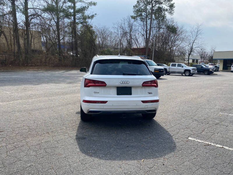 2018 Audi Q5 2.0T quattro Premium Plus