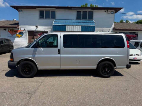 2012 GMC Savana LS 1500