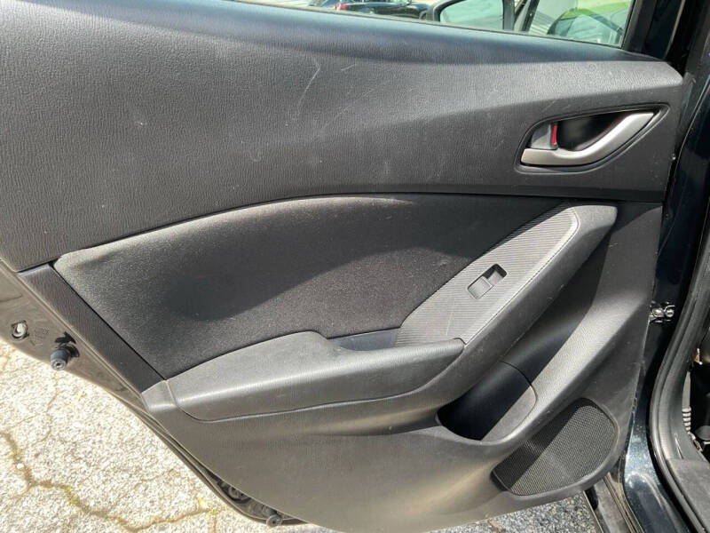 2016 Mazda MAZDA3 i Sport