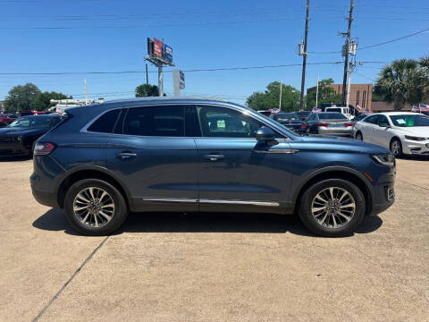 2019 Lincoln Nautilus Select