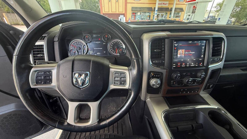 2019 RAM 1500 Classic Laramie