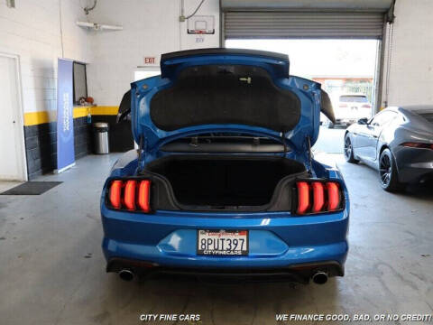 2020 Ford Mustang EcoBoost