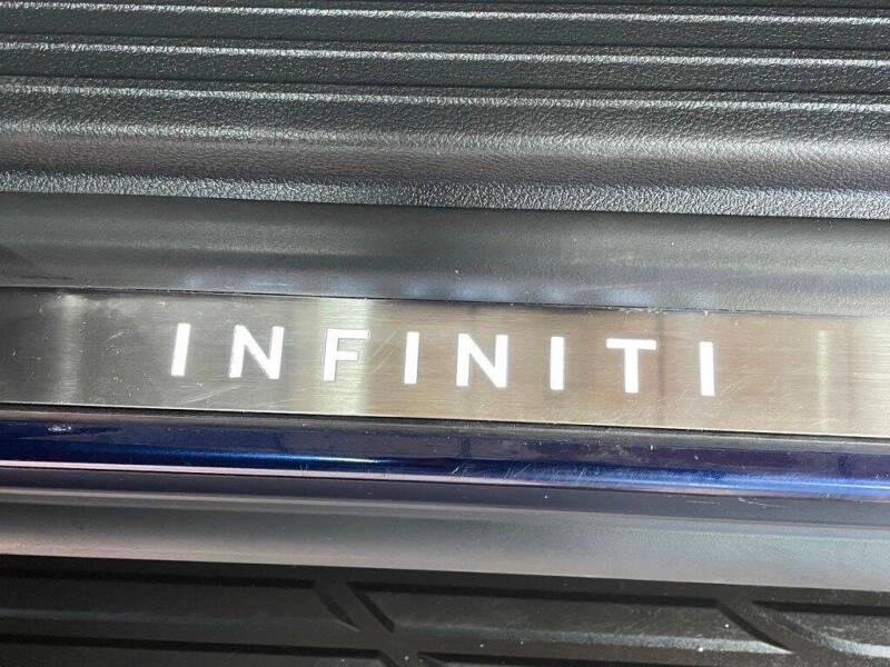 2025 Infiniti QX80 Sensory