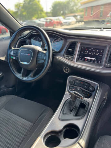 2019 Dodge Challenger SXT