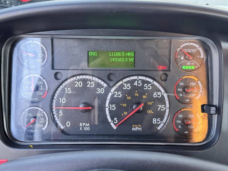 2019 Freightliner M2 106