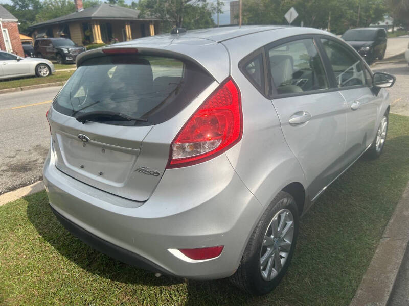 2011 Ford Fiesta SE