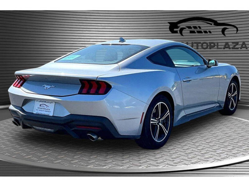 2024 Ford Mustang EcoBoost
