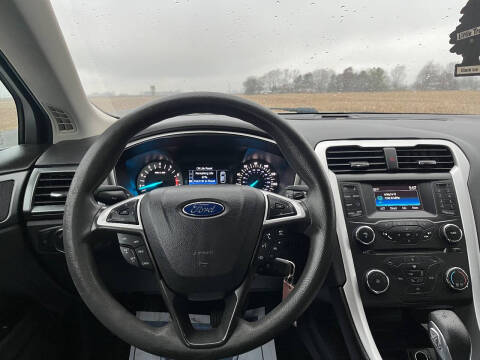 2016 Ford Fusion SE