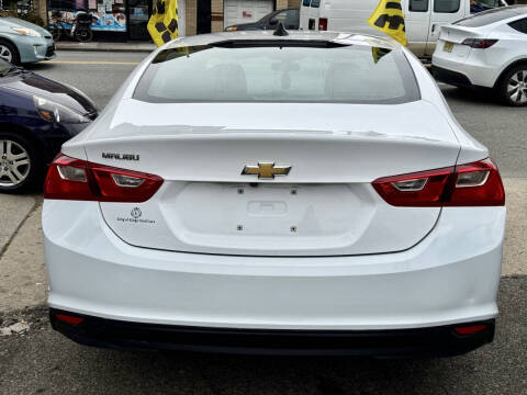 2018 Chevrolet Malibu LS