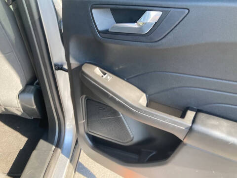 2021 Ford Escape Hybrid SE