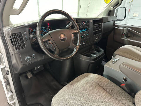 2020 GMC Savana 2500