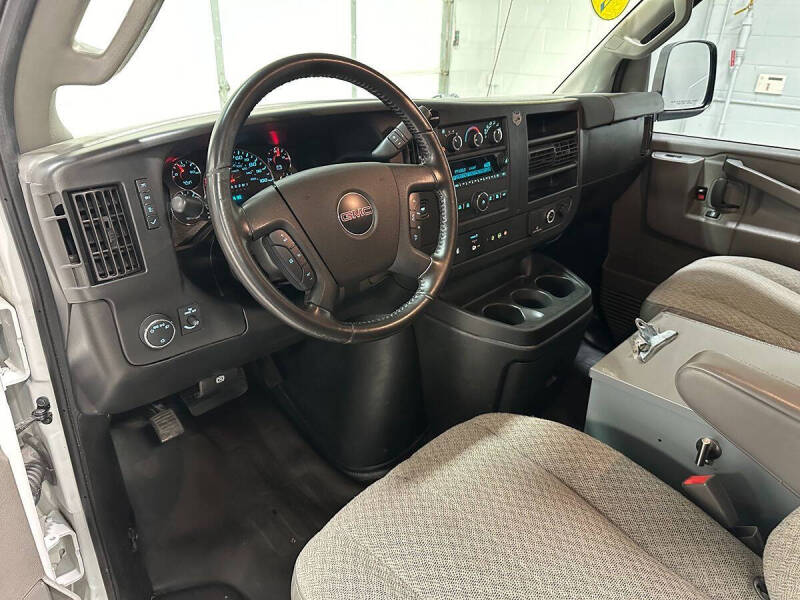 2020 GMC Savana 2500