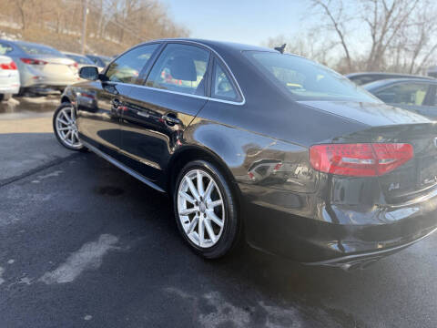 2016 Audi A4 2.0T quattro Premium Plus