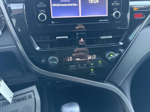 2022 Toyota Camry SE