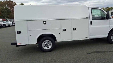 2025 GMC Savana 3500