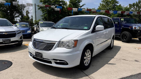 2014 Chrysler Town and Country Touring