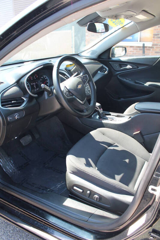 2025 Chevrolet Malibu RS