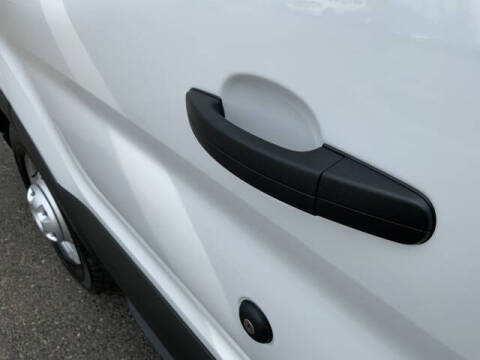 2025 Ford Transit 250