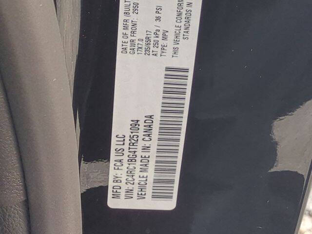 2026 Chrysler Pacifica Select
