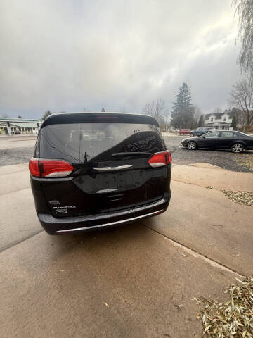 2017 Chrysler Pacifica Touring Plus