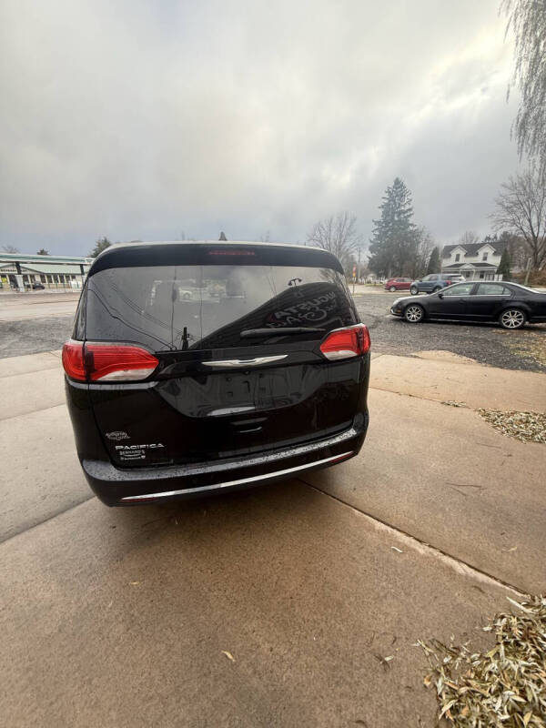 2017 Chrysler Pacifica Touring Plus