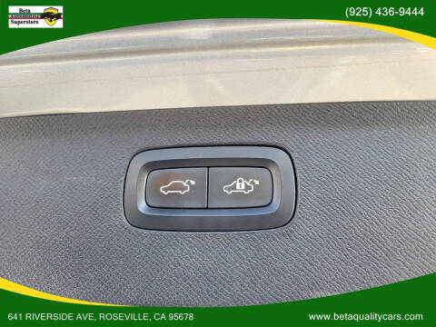 2017 Volvo XC90 T6 R-Design