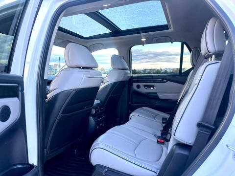 2023 Honda Pilot Elite