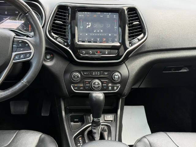 2019 Jeep Cherokee Overland