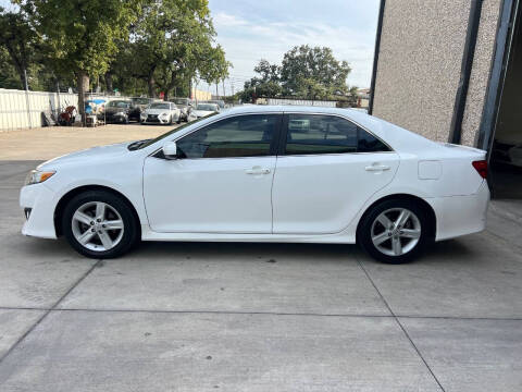 2013 Toyota Camry SE