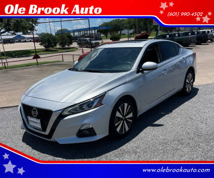 2022 Nissan Altima for sale at Ole Brook Auto in Brookhaven MS