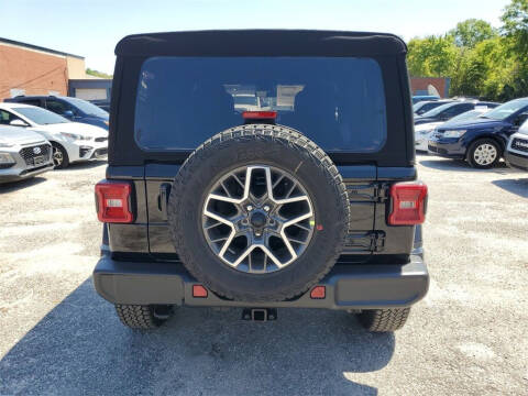 2024 Jeep Wrangler Sahara