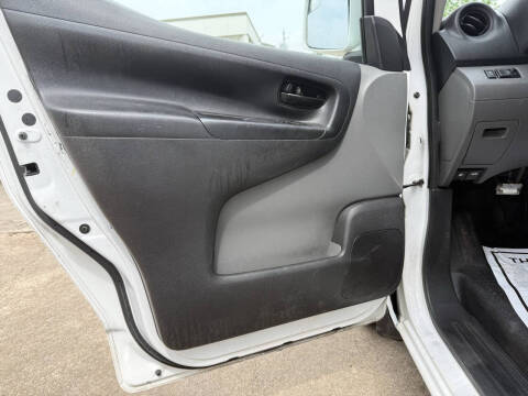 2020 Nissan NV200 SV