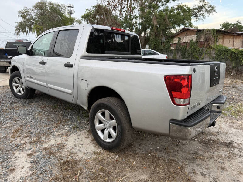 2012 Nissan Titan SV
