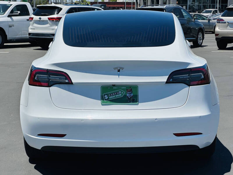 2018 Tesla Model 3 Mid Range