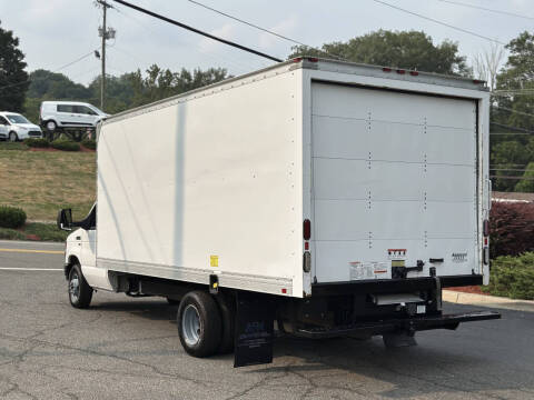 2014 Ford E-Series E-350 SD