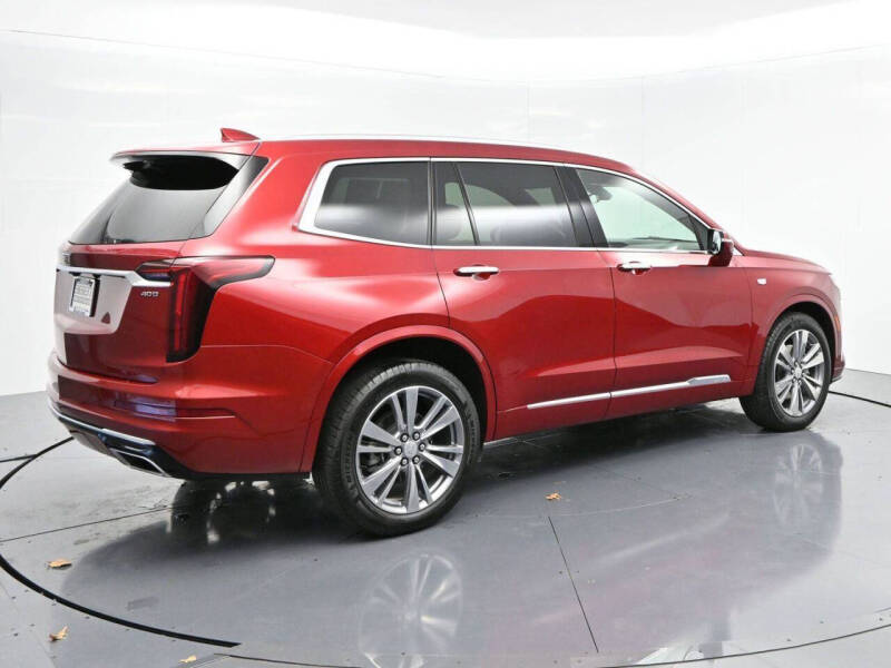 2025 Cadillac XT6 Premium Luxury