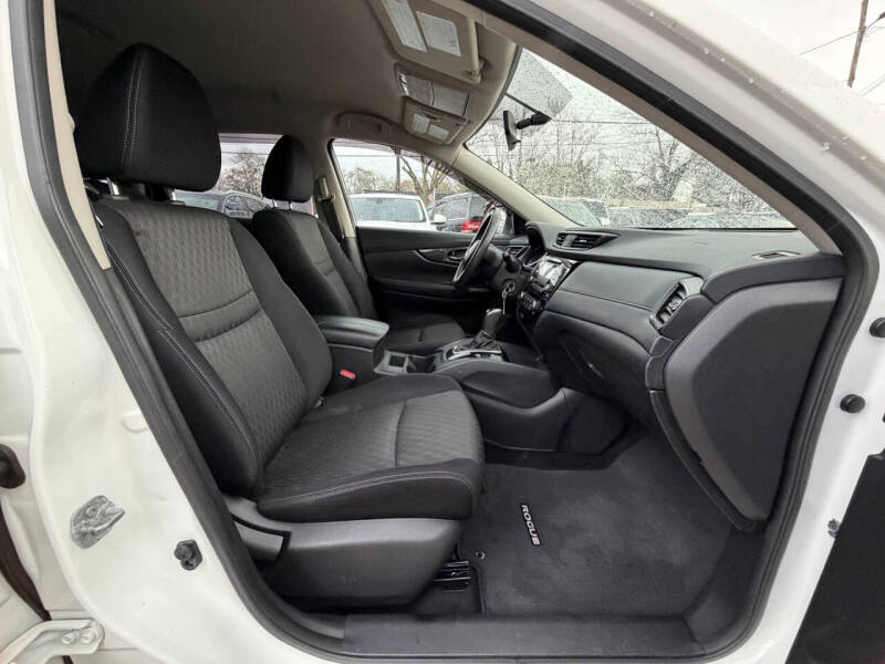 2017 Nissan Rogue S