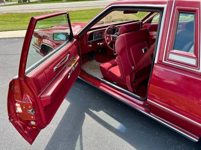1981 Ford Thunderbird
