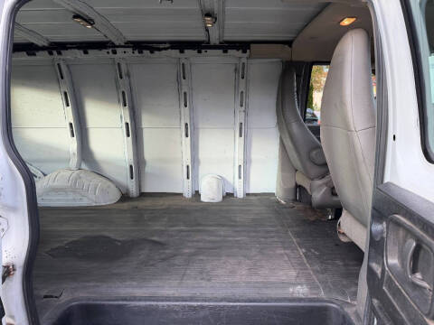 2019 Chevrolet Express 2500