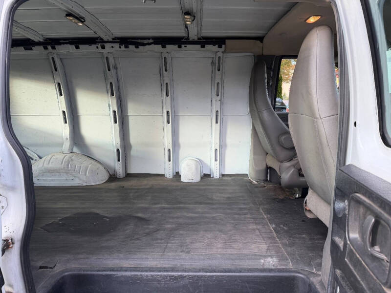 2019 Chevrolet Express 2500