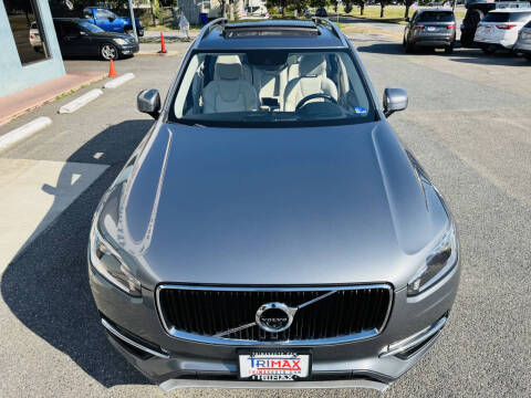2016 Volvo XC90 T6 Momentum