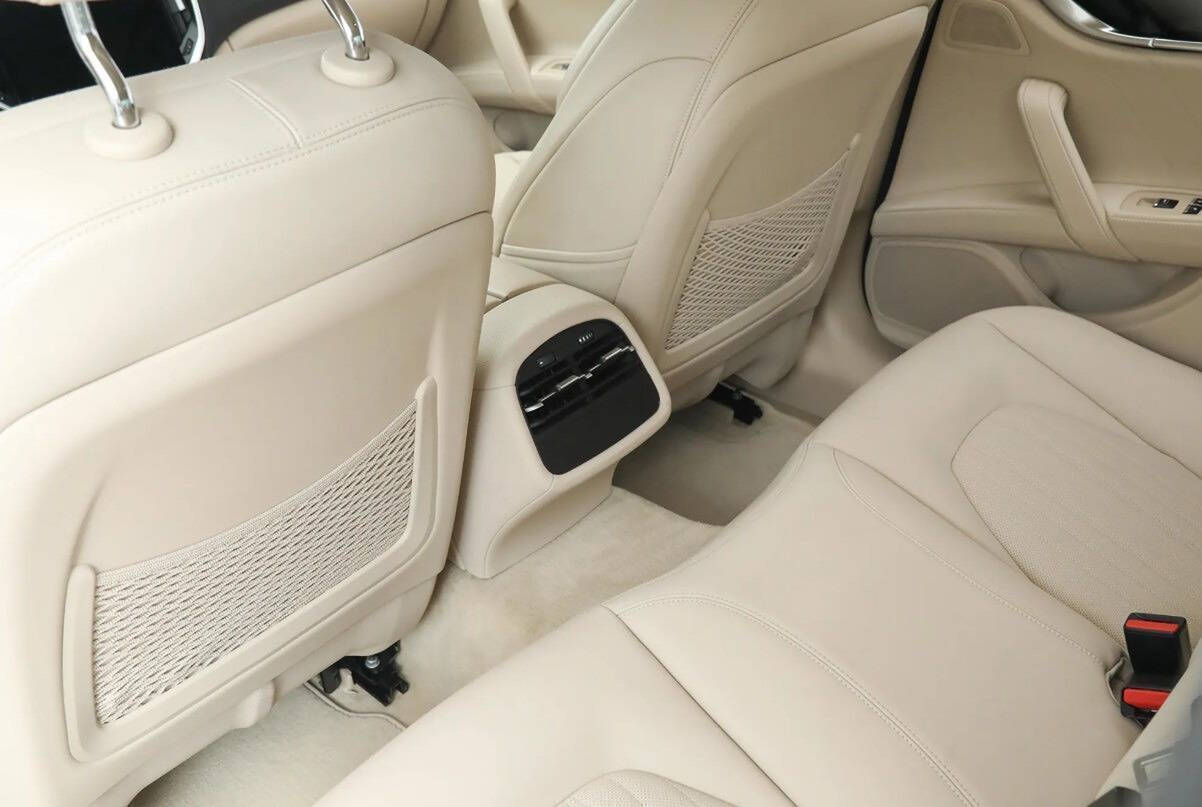 2022 Maserati Ghibli 27