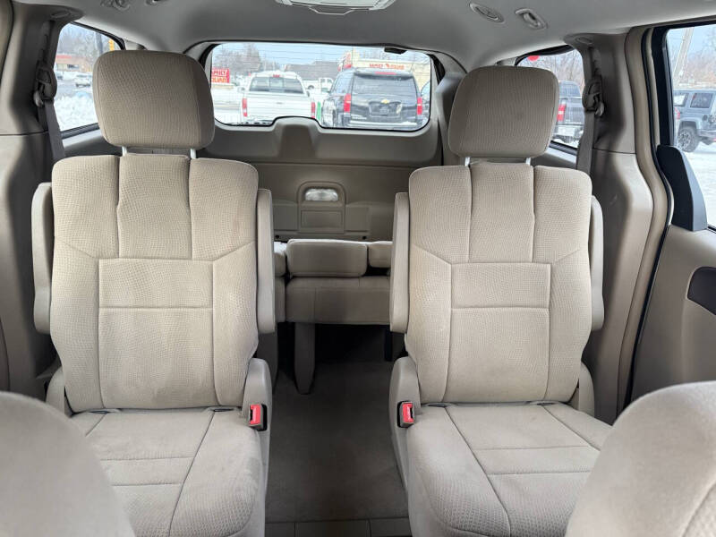 2012 Chrysler Town and Country Touring