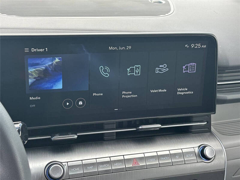 2024 Hyundai Kona SE