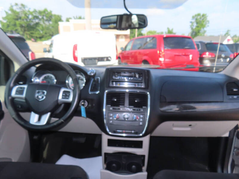 2016 Dodge Grand Caravan American Value Package