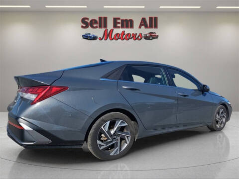 2024 Hyundai Elantra Limited