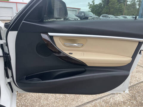 2017 BMW 3 Series 330i