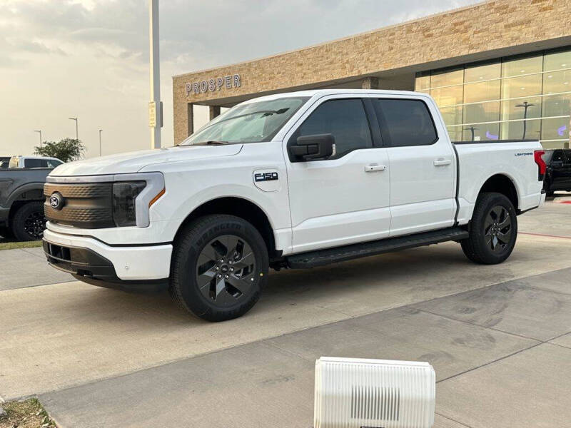 2025 Ford F-150 Lightning Flash