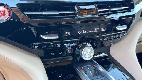 2025 Acura MDX SH-AWD w/Tech