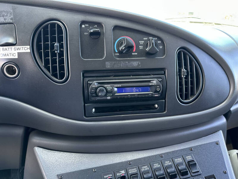 2007 Ford E-Series E-450 SD